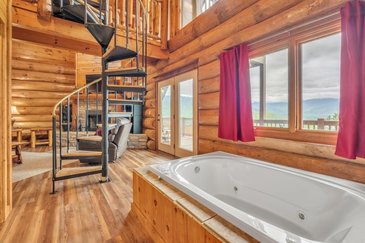 Sky Views - Panoramic Views Cabin Гатлинбург Экстерьер фото